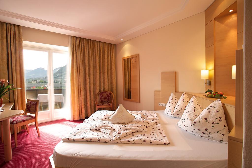 Hotel Elisabeth เมราโน ภายนอก รูปภาพ
