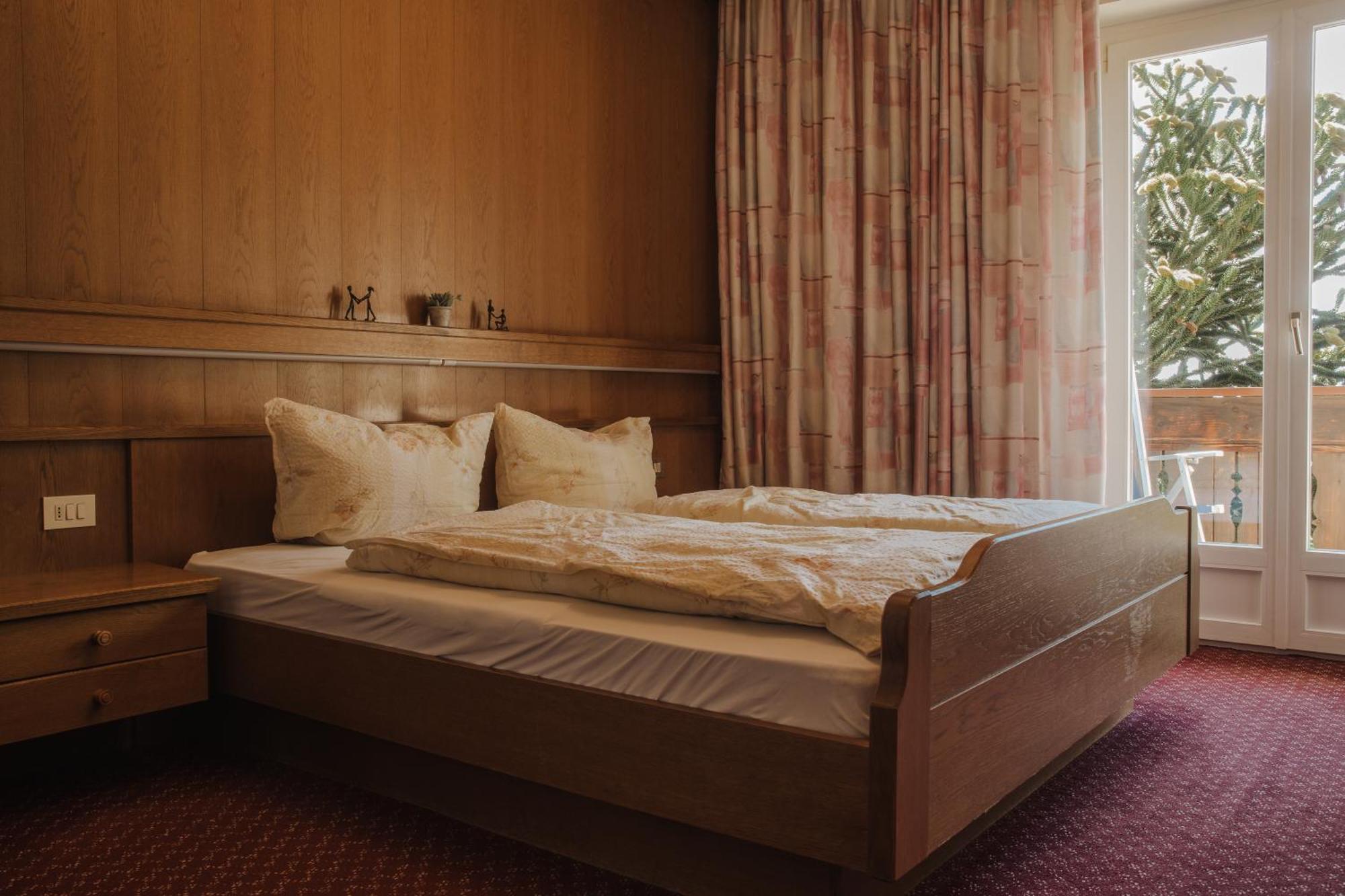 Hotel Elisabeth เมราโน ภายนอก รูปภาพ